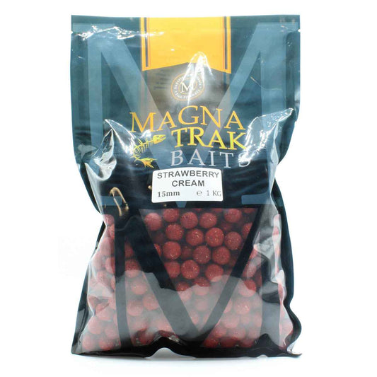 Magnatrak Strawberry Cream Shelf Life Boilies 15mm – 1kg Pack