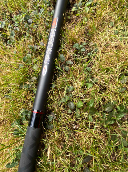 Saber 42" Specimen Landing Net including two-piece NGT handle